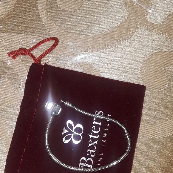 Pandora bracelet - Picture 1 of 2